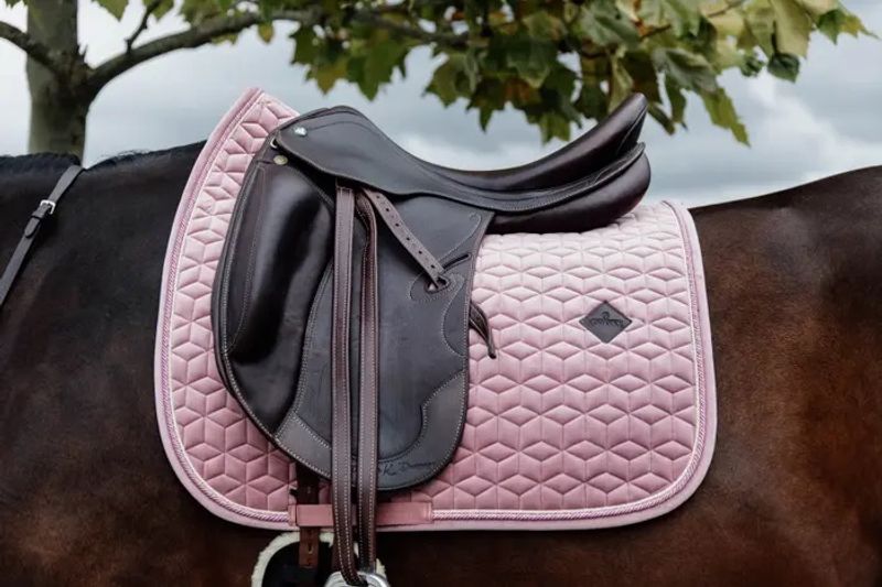 Kentucky Velvet Dressur Schabrak