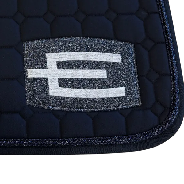 Hovedbilde E- Logo Dressur Schabrak Navy/Hvit 