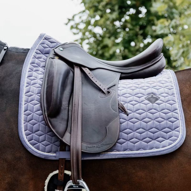 Kentucky Velvet Dressur Schabrak